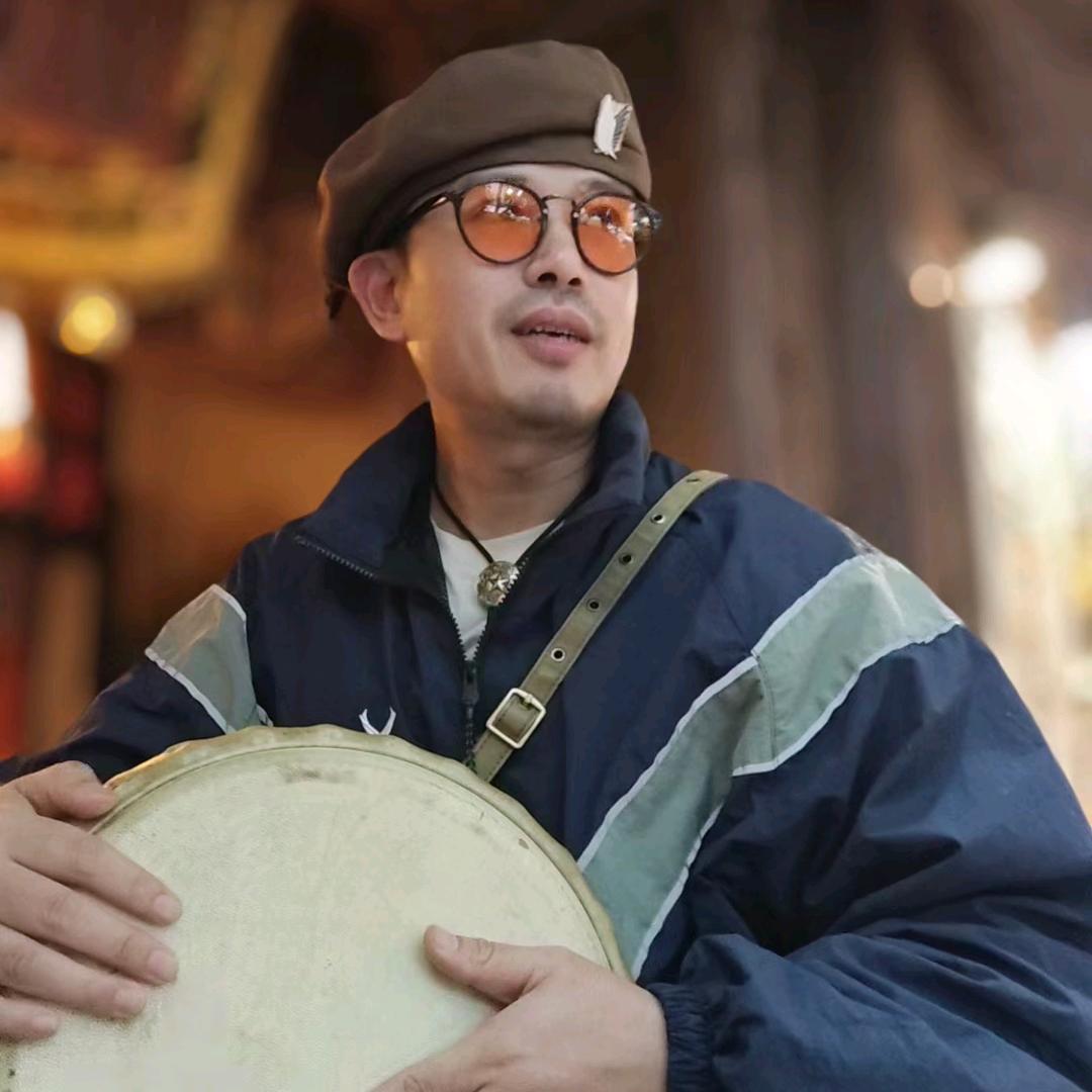打鼓的阿童木