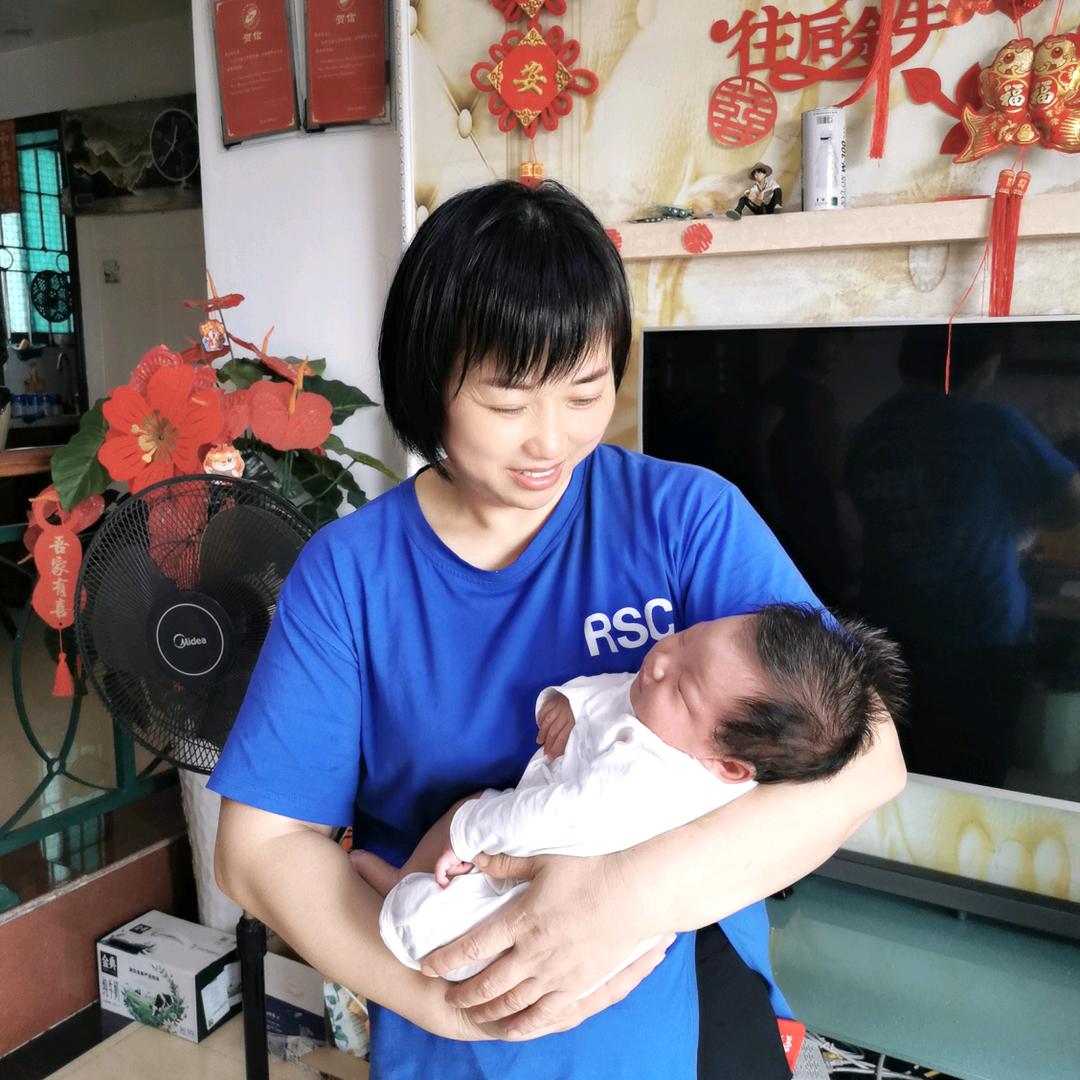 我是月嫂明明