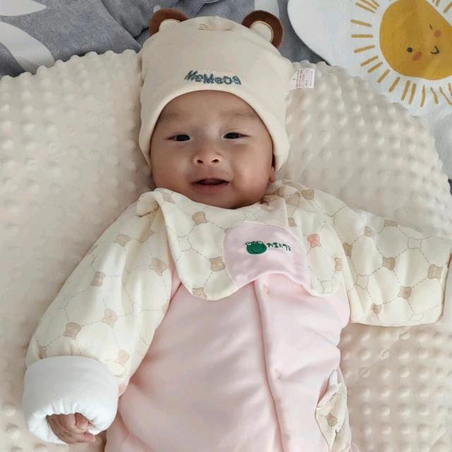 小宝宝真可爱，