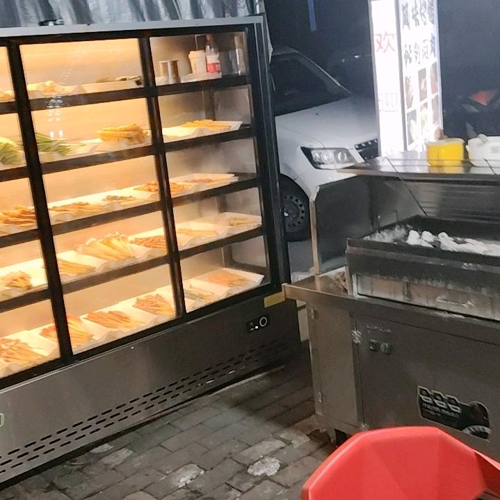 生产队队长，（科长）