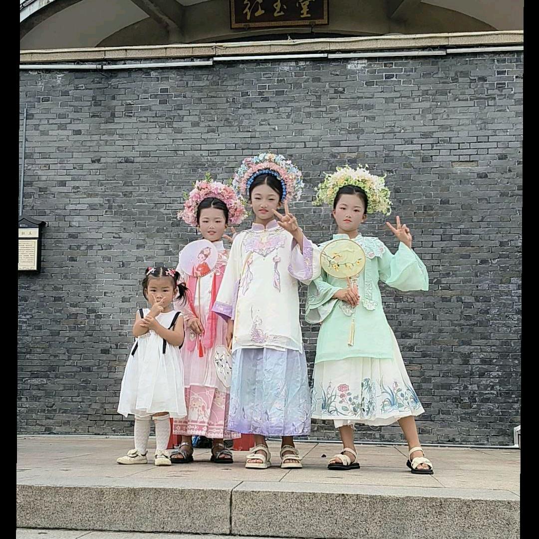 唯一喜铺礼包店