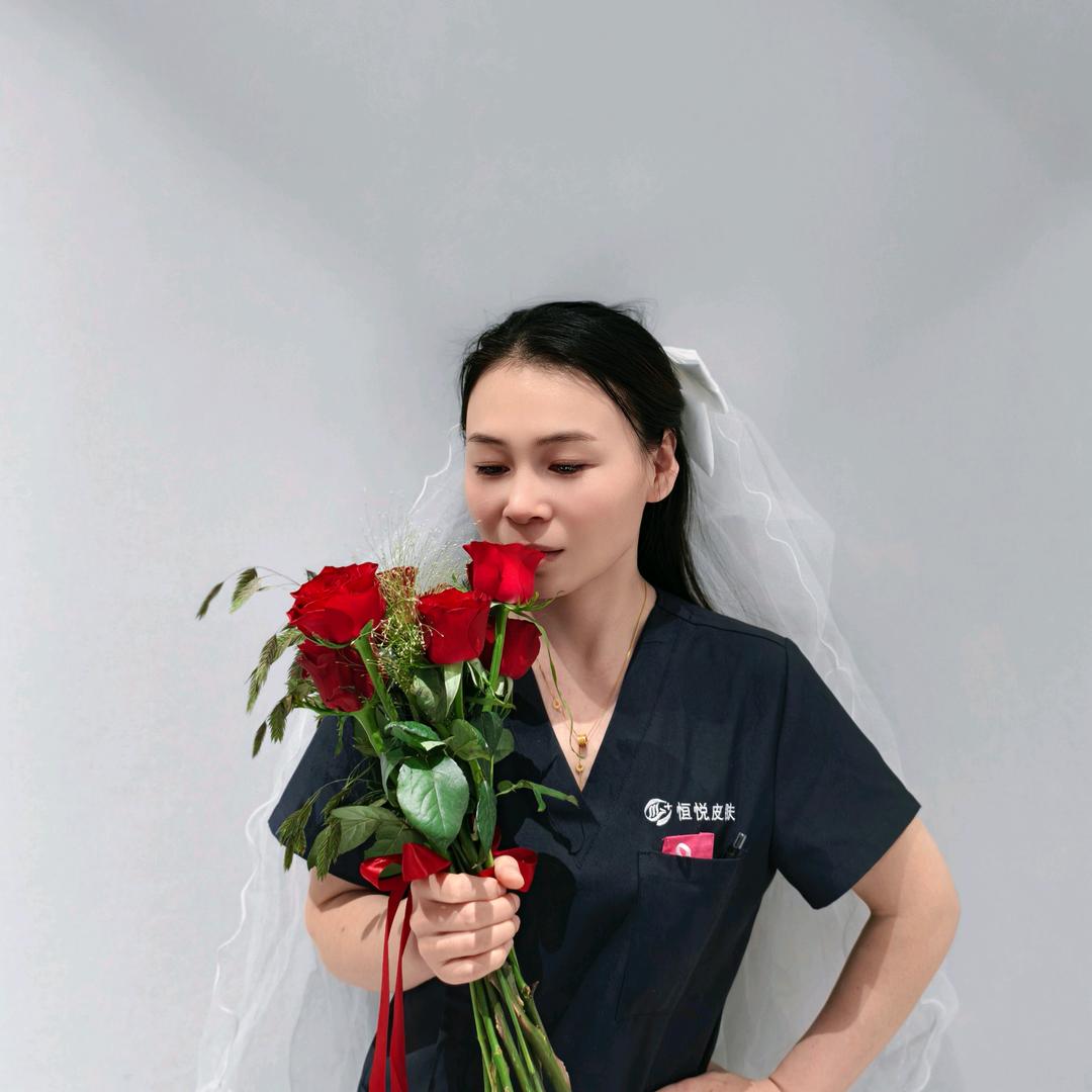 素颜战神养成记   （每天8:10直播）