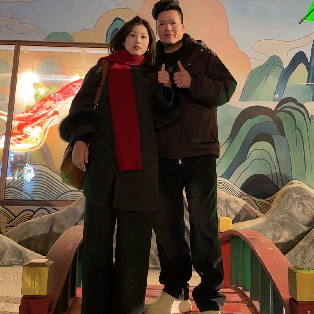 隔壁小王（靖哥）