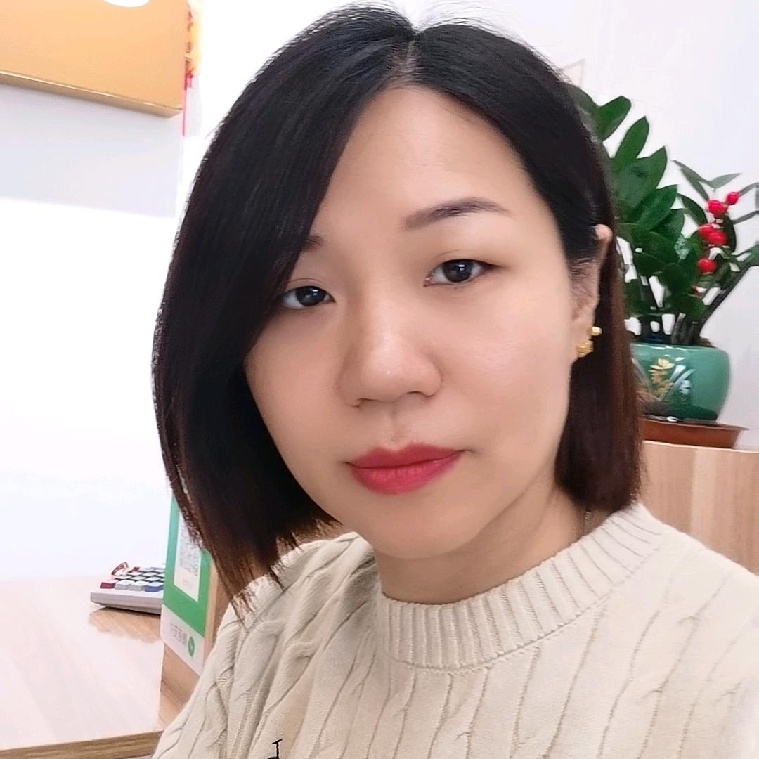 芸芸（569女装服饰）