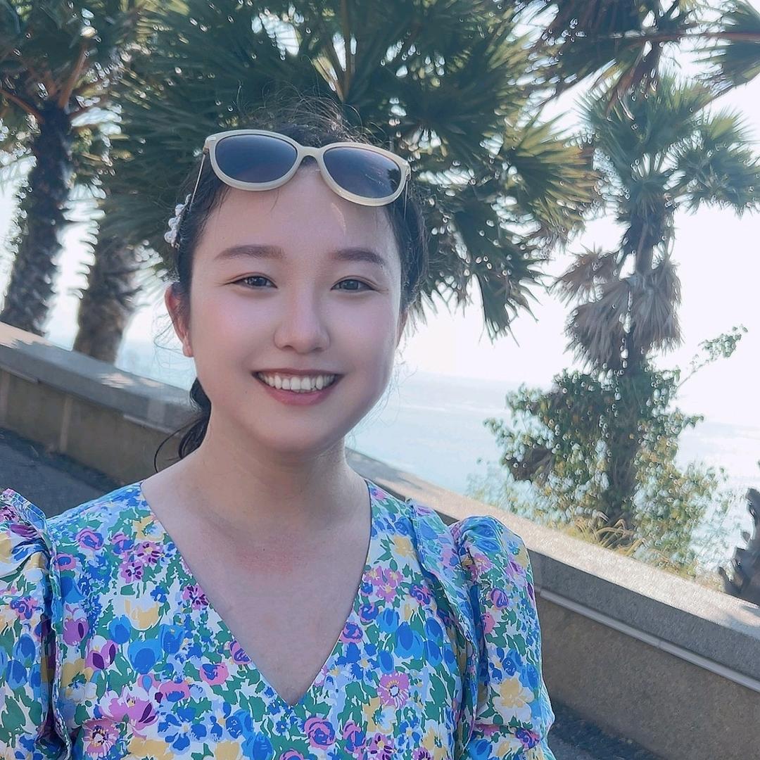 烨彩雯雯老师教彩绘