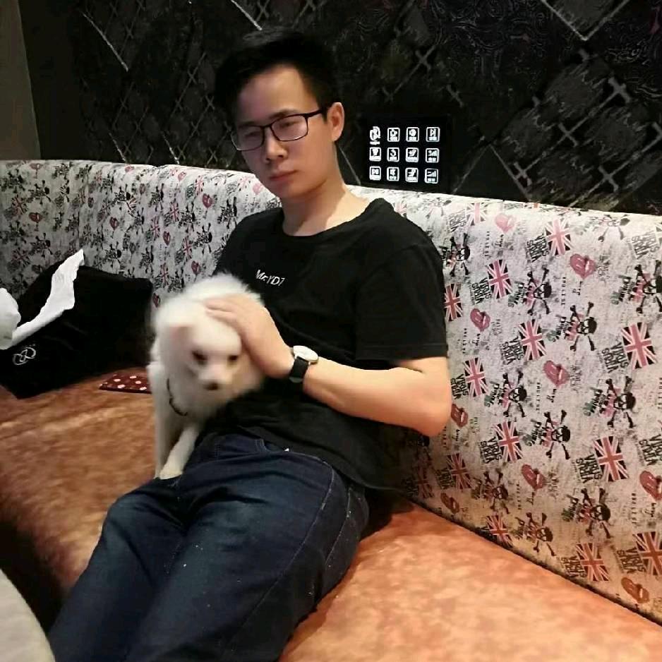 爱吃玩的阿伟