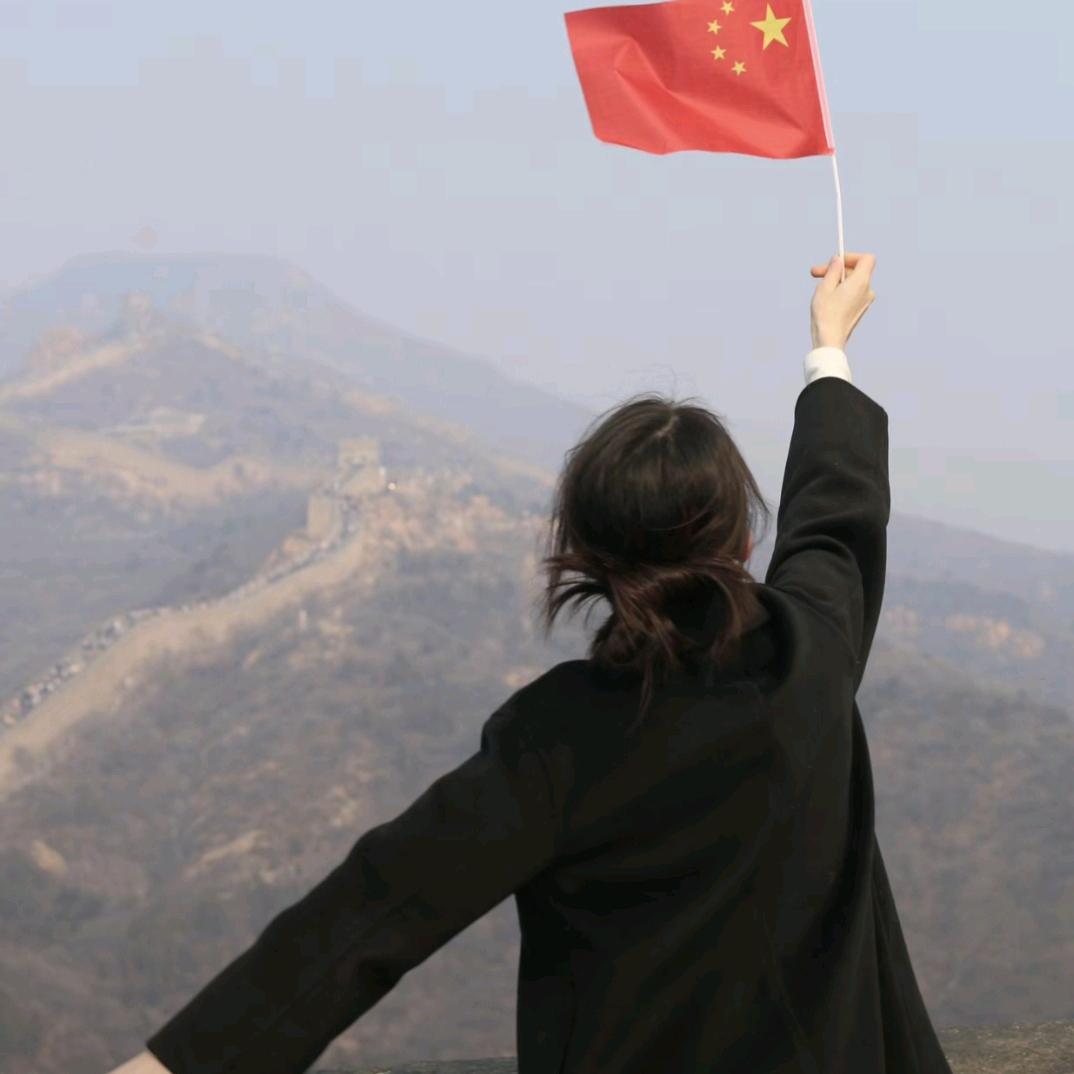 @董董