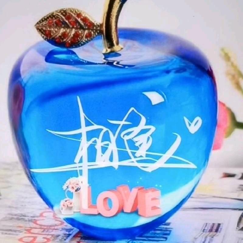 A 🍎 จุ๊บ相逢