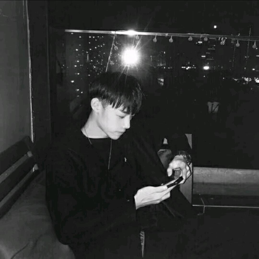 ♡̶眼̶里̶有̶星̶河̶.