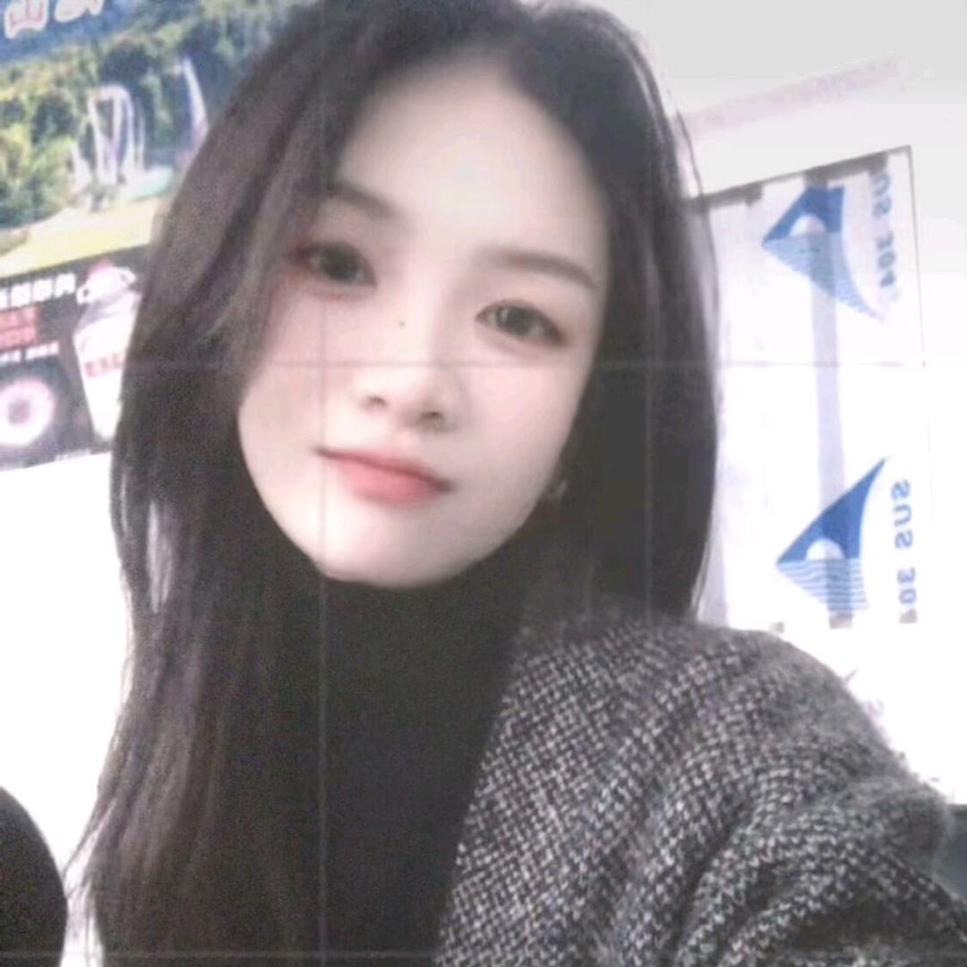 开酒馆的女孩