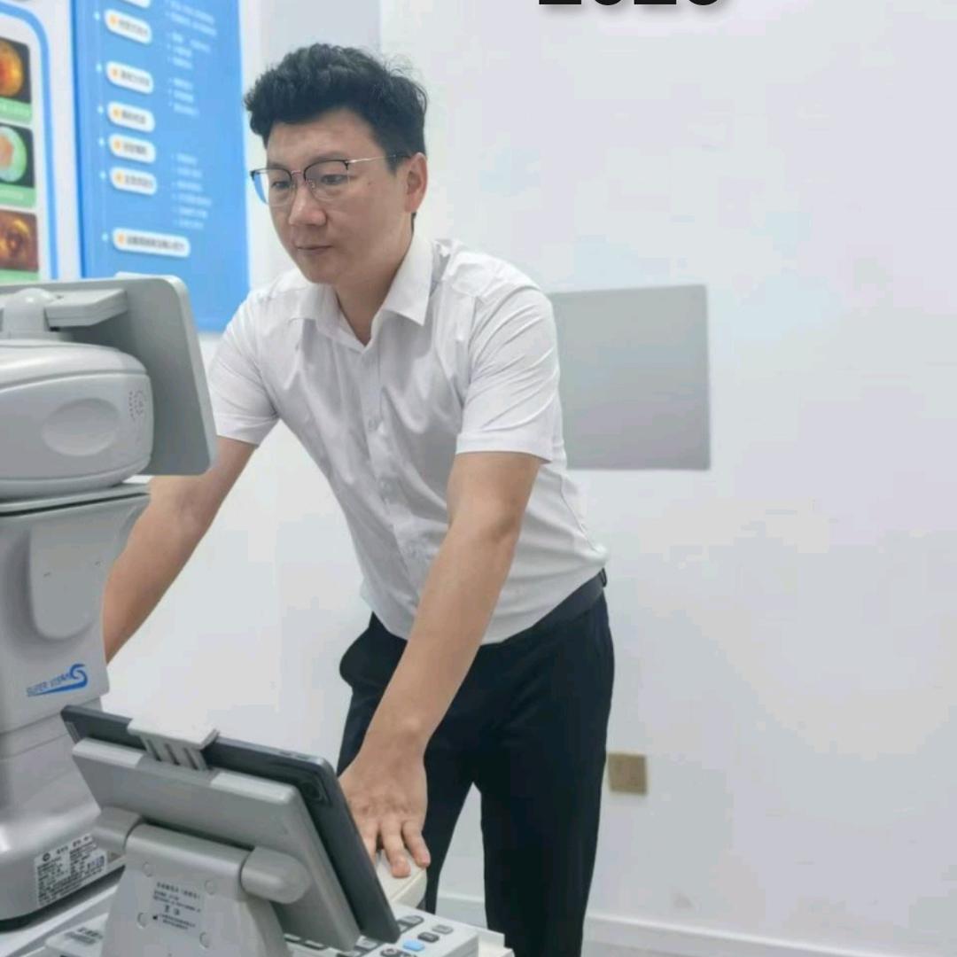 四个娃少儿验光师