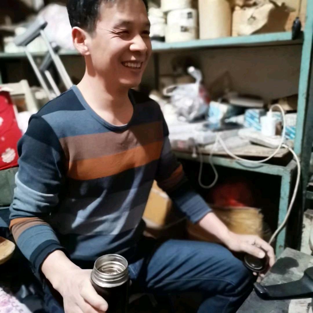 小哥