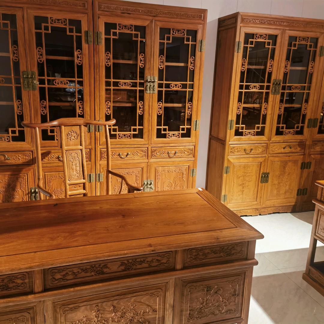 启航二手红木家具回收