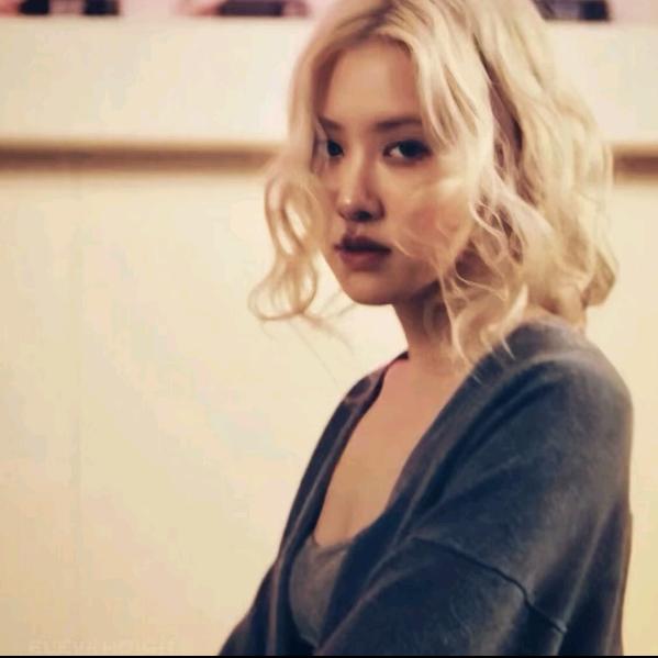 爱吃肉丝的rose