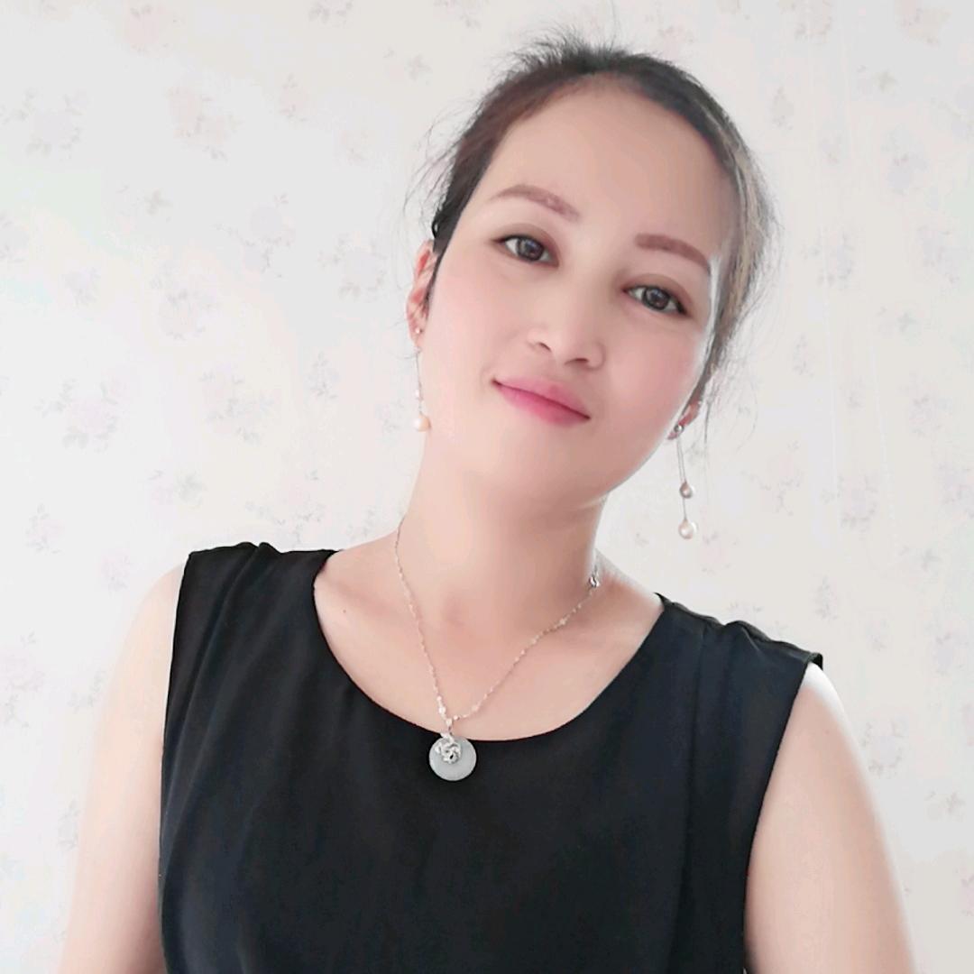 英  子