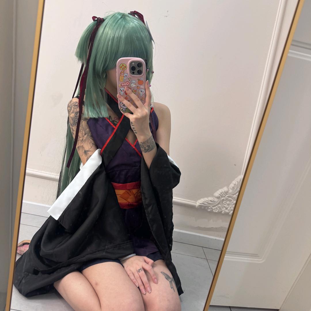 是妍妍吖