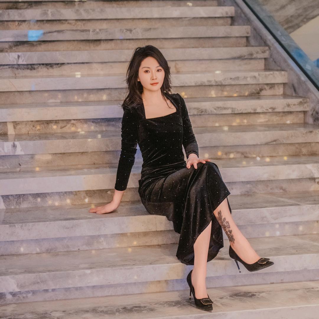 ღ᭄赵菇凉ღ᭄👑