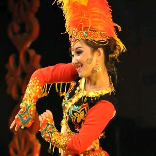 爱跳舞的张老师💃