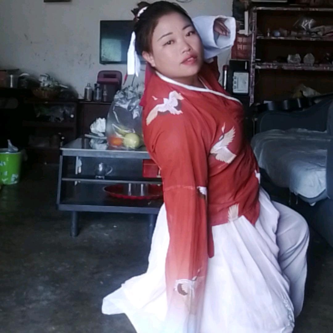 爱一个人不是简简单单的