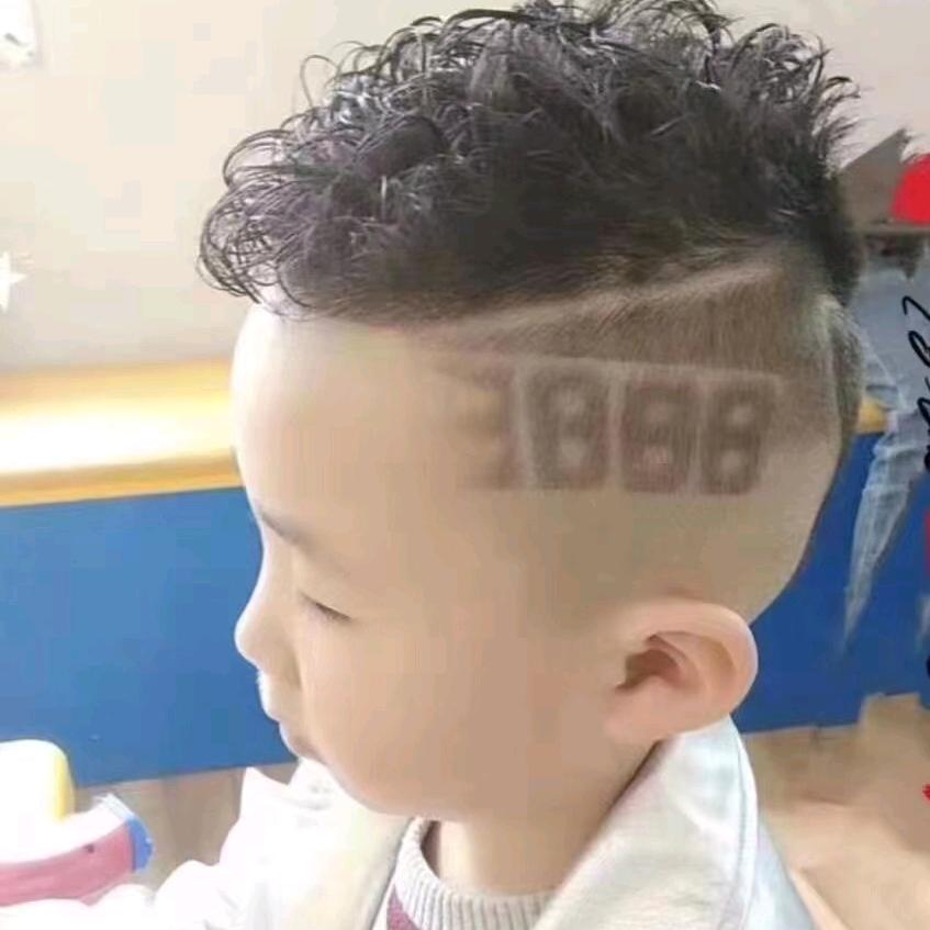 小童星儿童理发《鎏金小发匠》