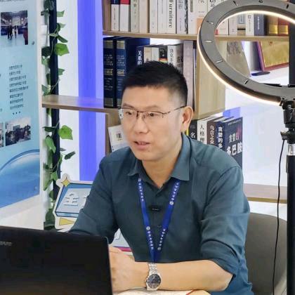请叫我王老师