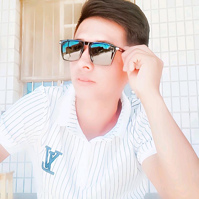 大少爷Σ