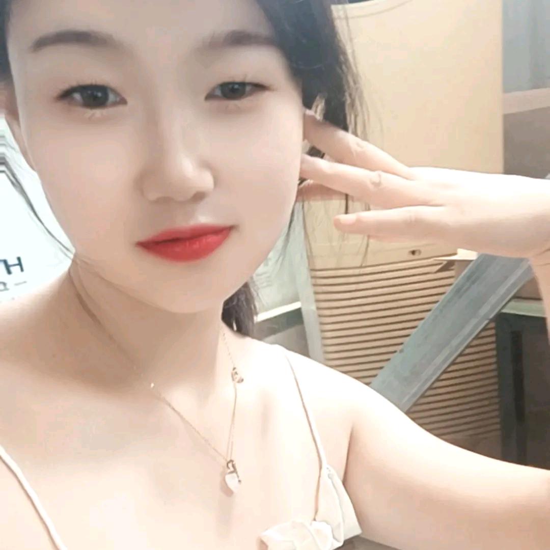 王美青