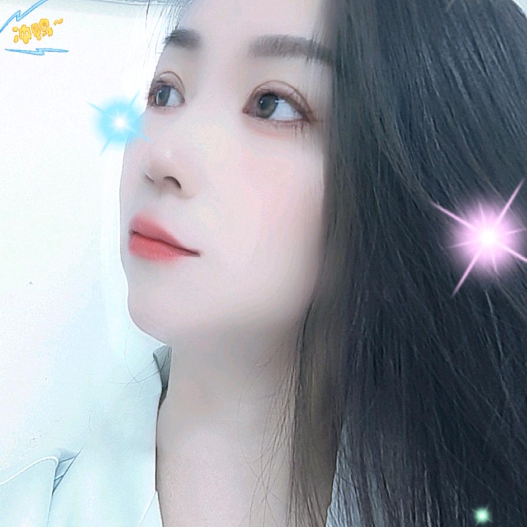 八月