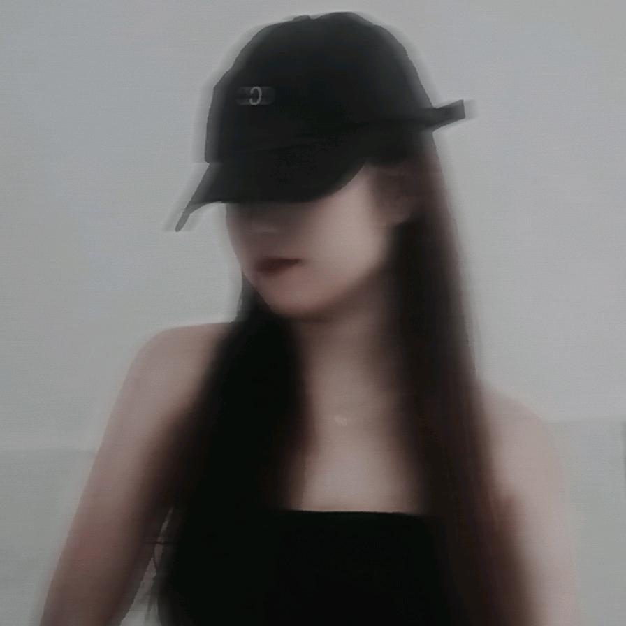 被工作逼疯的小莹