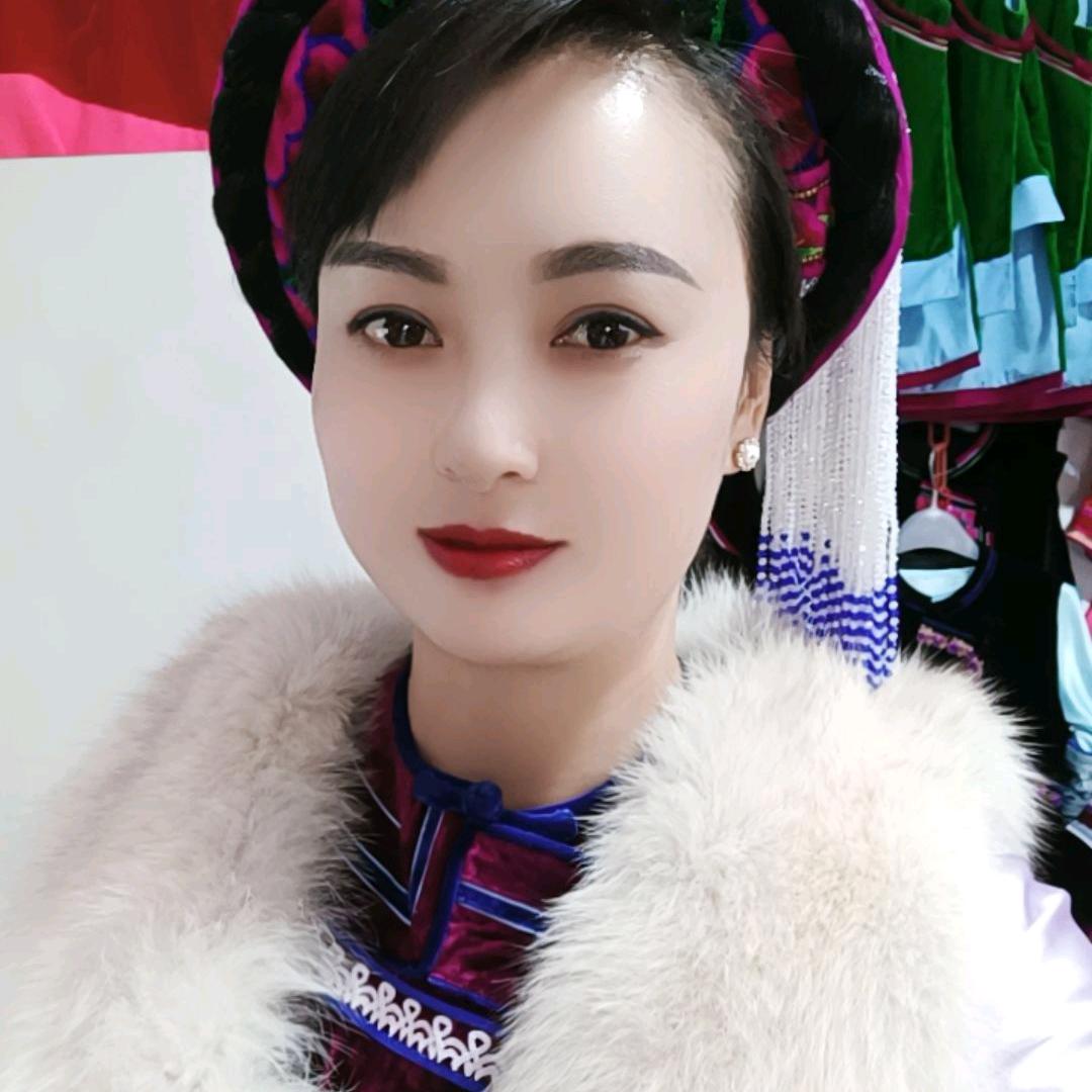 花姐白族服饰