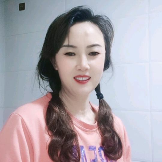 纹姐22点50分开播