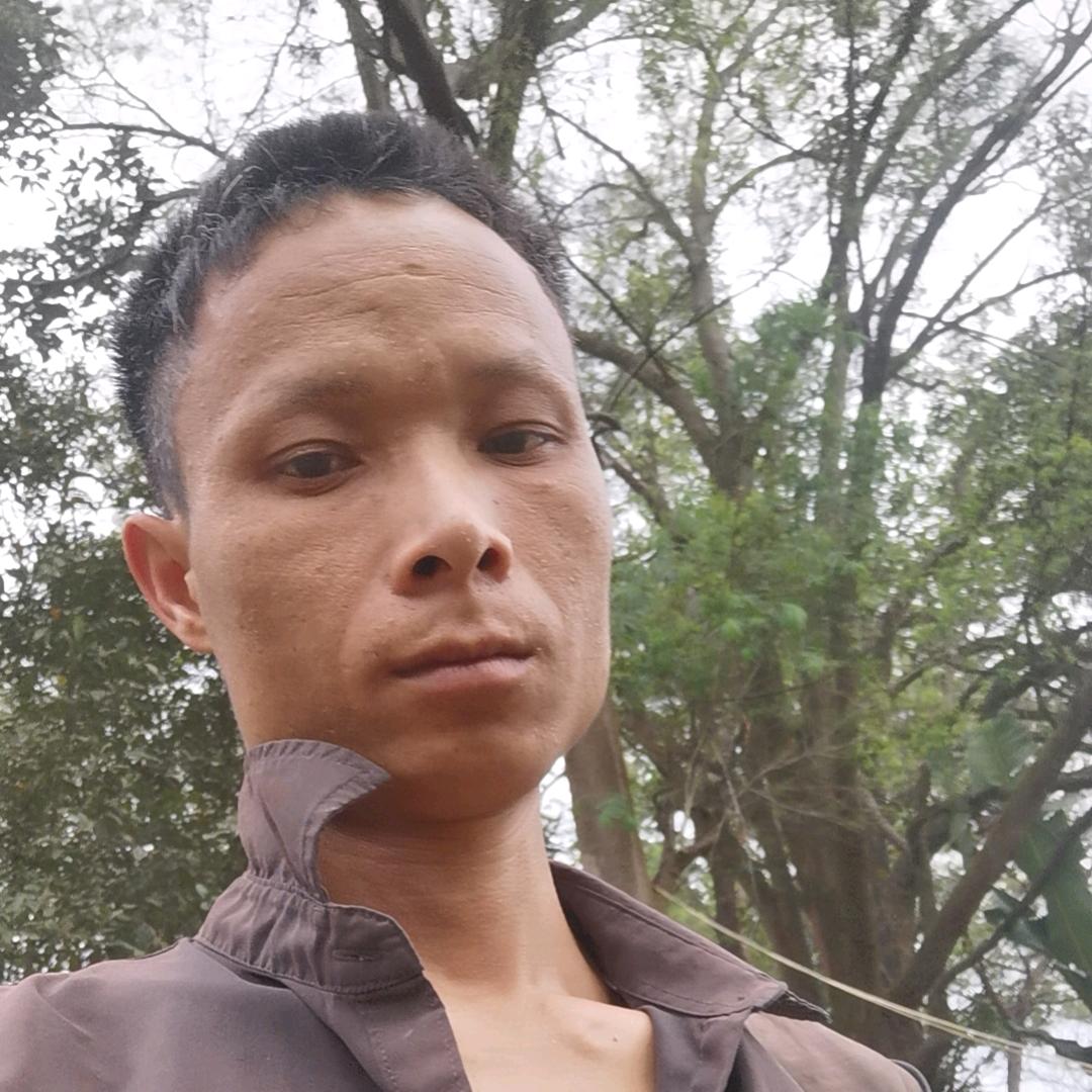 农村小伙