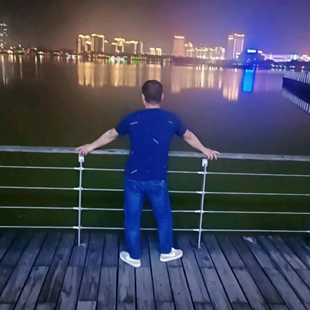敢于拼搏