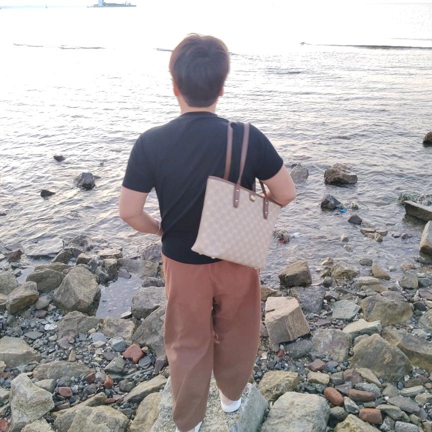 岳围孜粉条厂，刘焕英