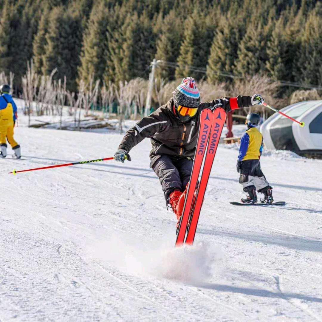 小辫的滑雪日记