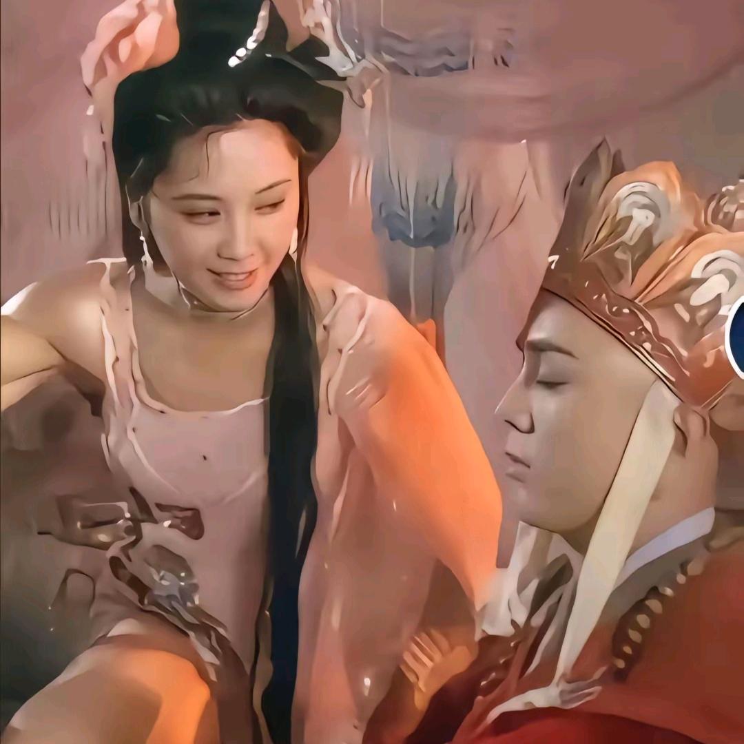 🕊波一安~边(ღ˘⌣˘ღ)🕊