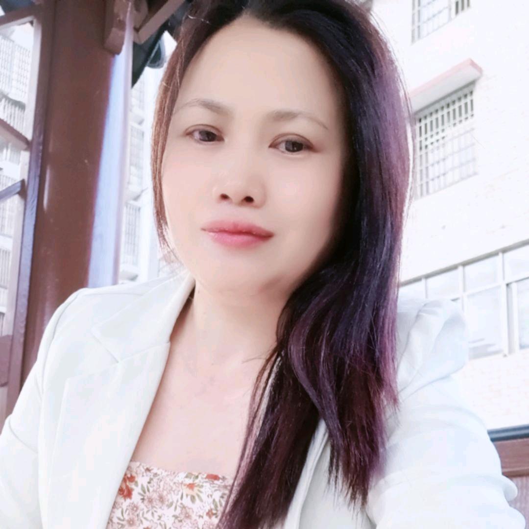 虹姐早上9点半开播