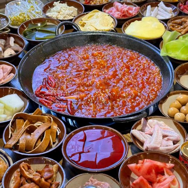 丑豆芽重庆老火锅