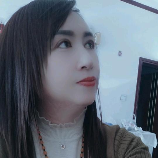 蹄小闹烤猪蹄🐟🐟【原名方燕】