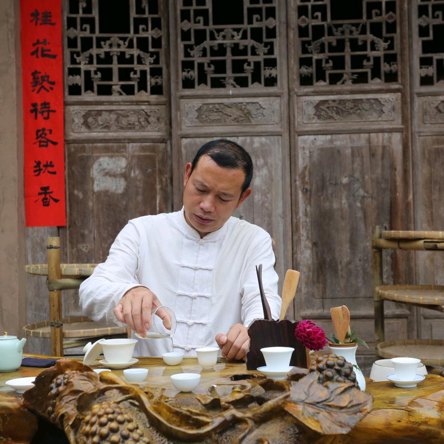 中国贡茶之乡—金沙云梦清池贡茶—陈君贵