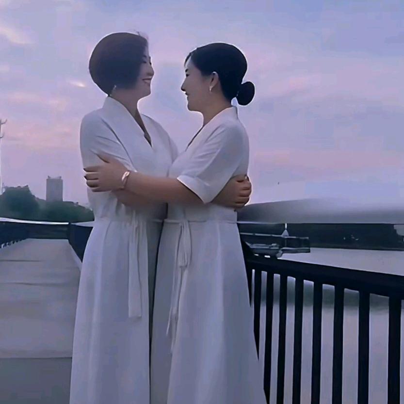 你好我好希望家们都好🌹🌹🌹