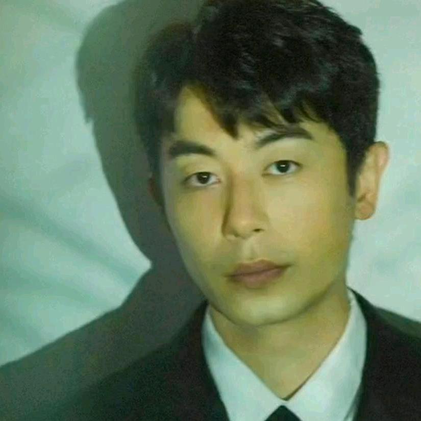 郫县萝莉蔡徐坤