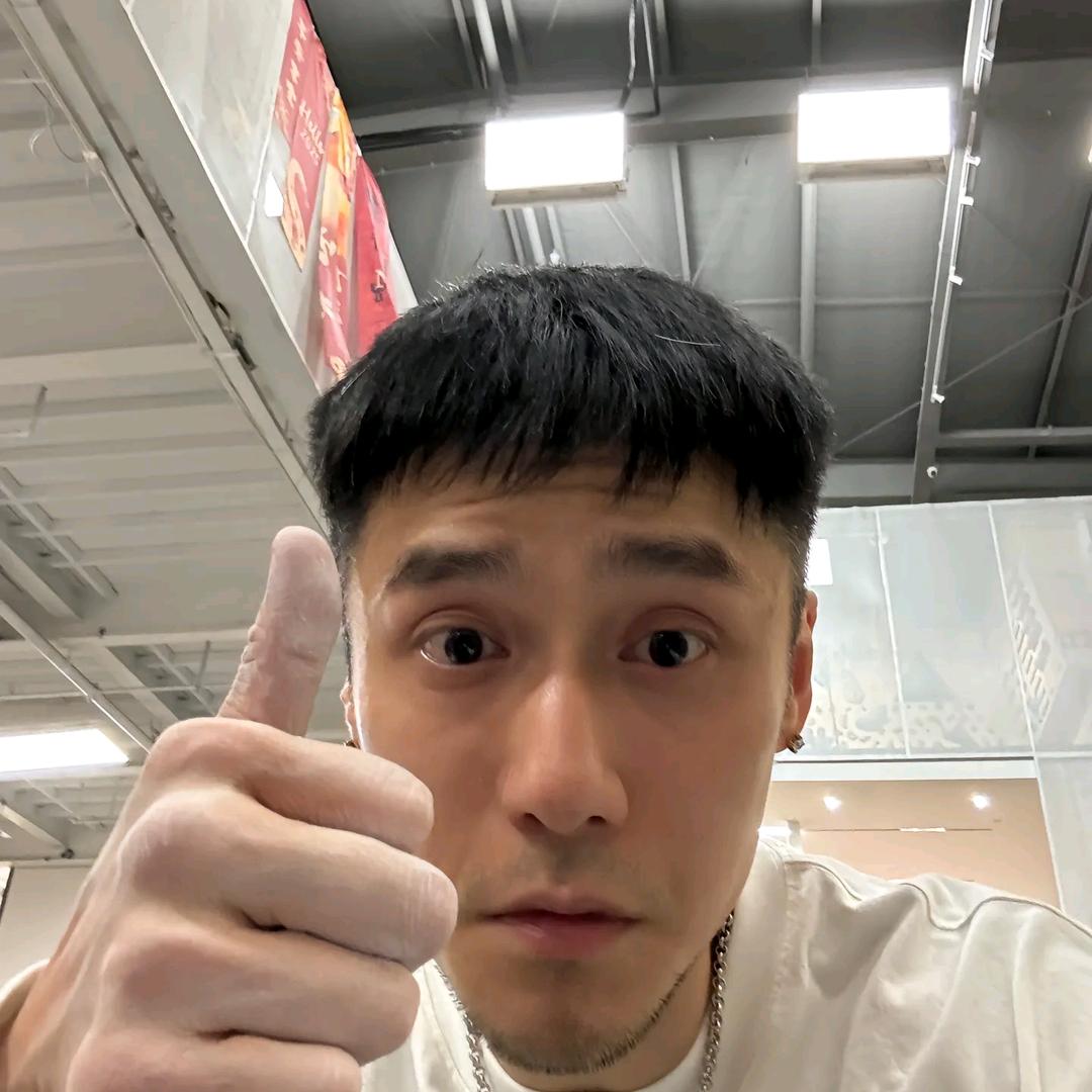 ➕1