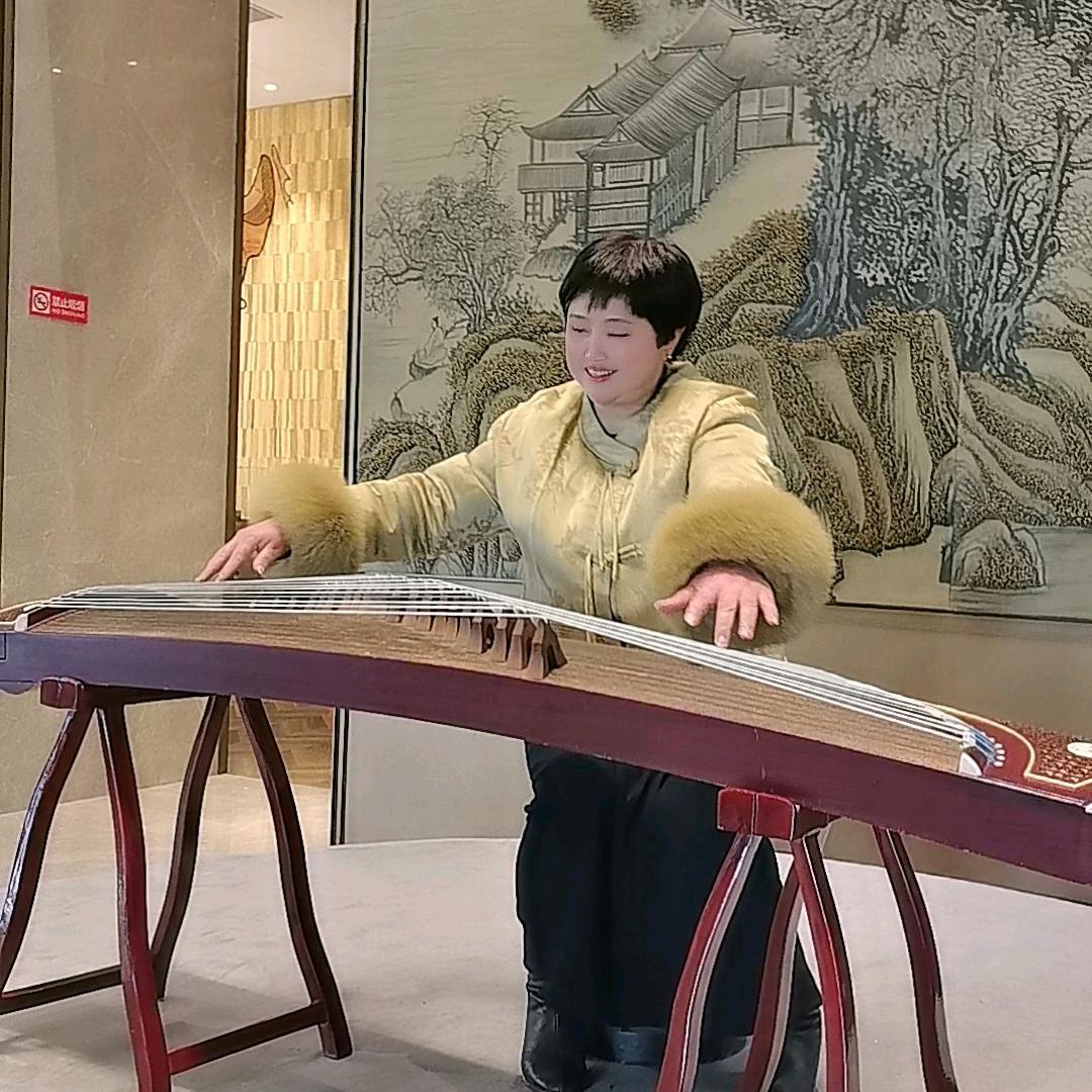 张胡姥姥爱唱歌🎤