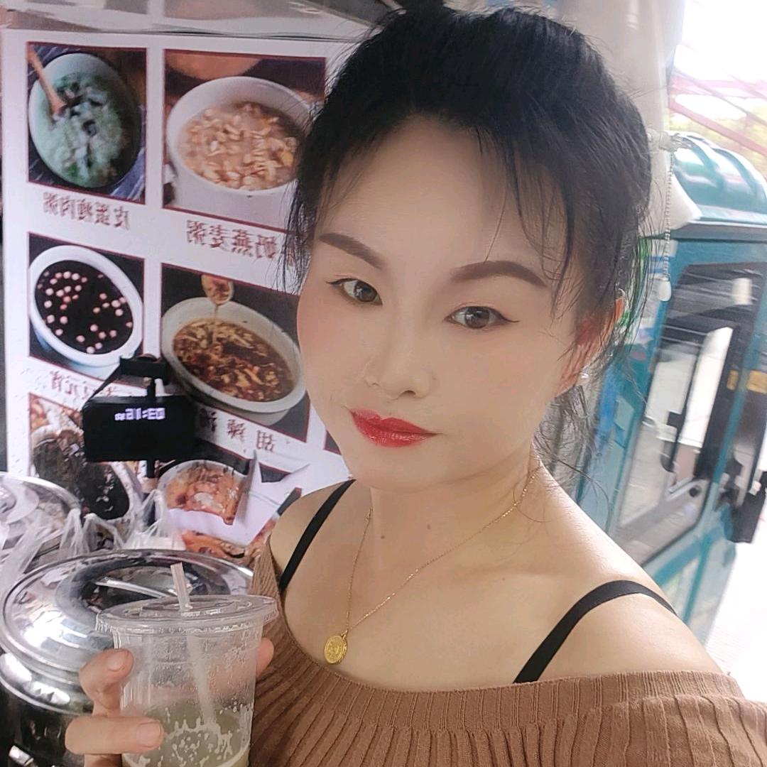 娟姐记录摆摊生活。