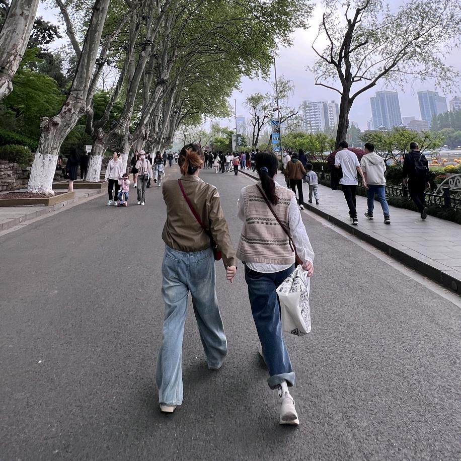 小媒婆和妈妈们