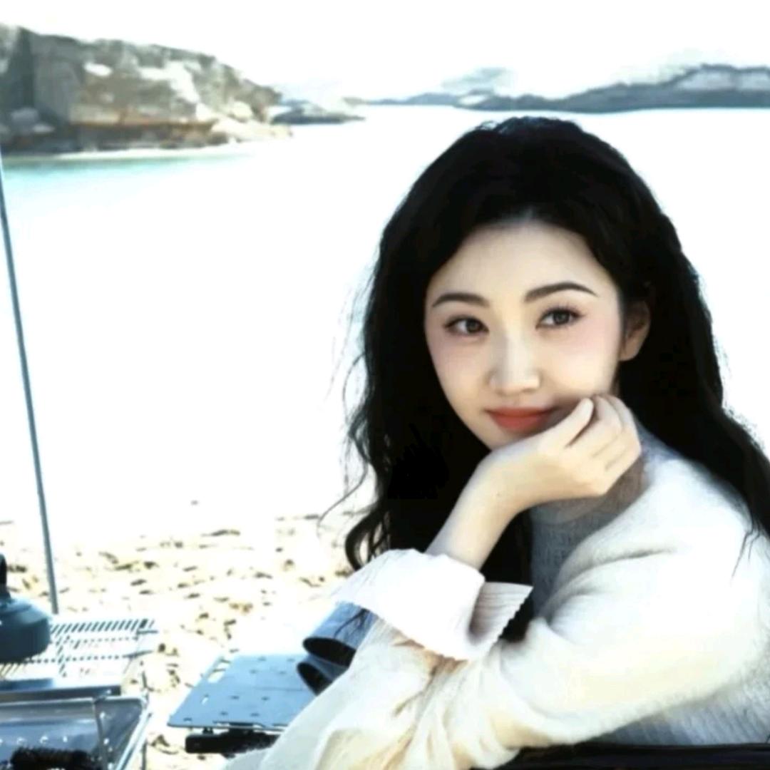 小锦鲤 ☀🌙头像