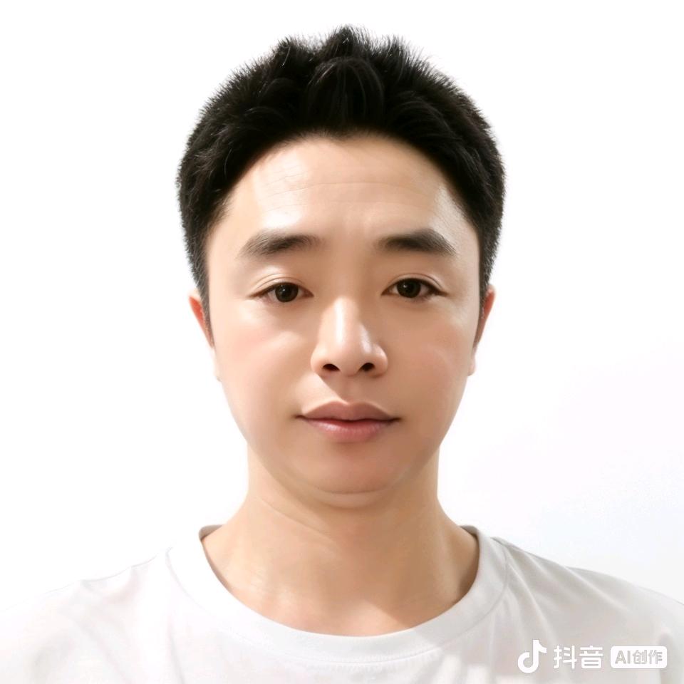 秦三山  👬