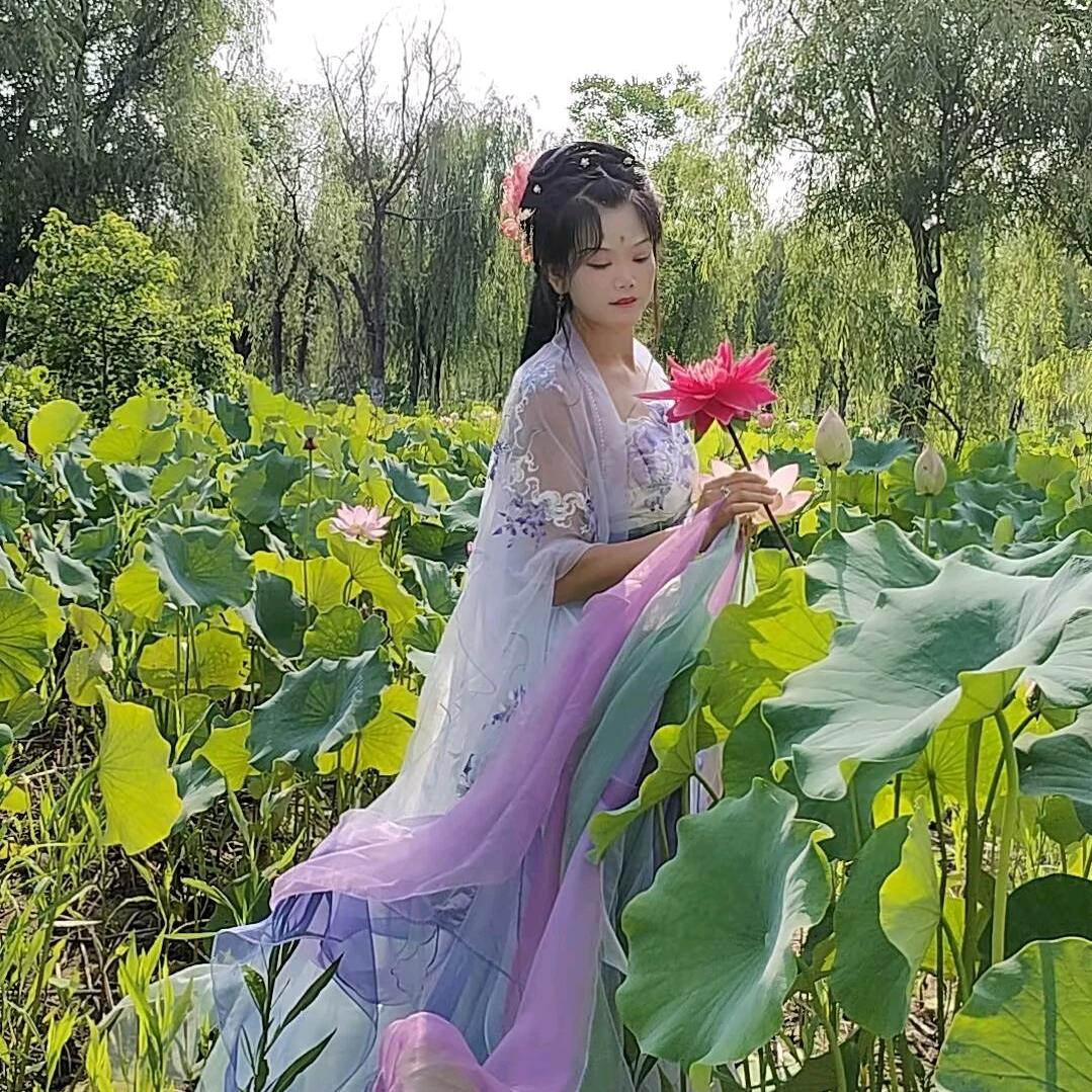 灵儿热爱古装