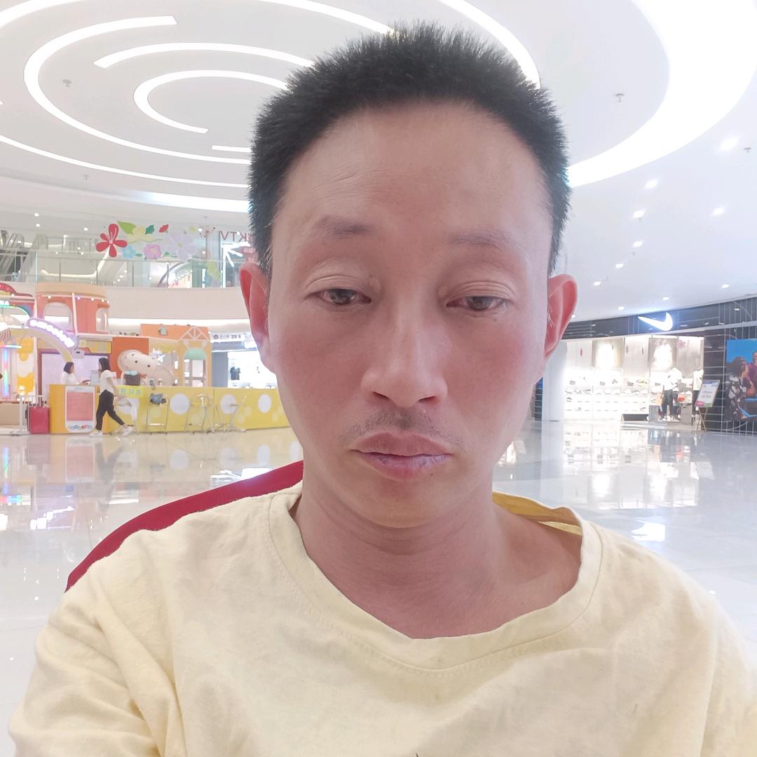 袁灿